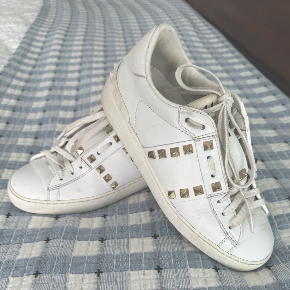 Valentino Garavani Women's Rockstud Untitled Low Top Sneakers